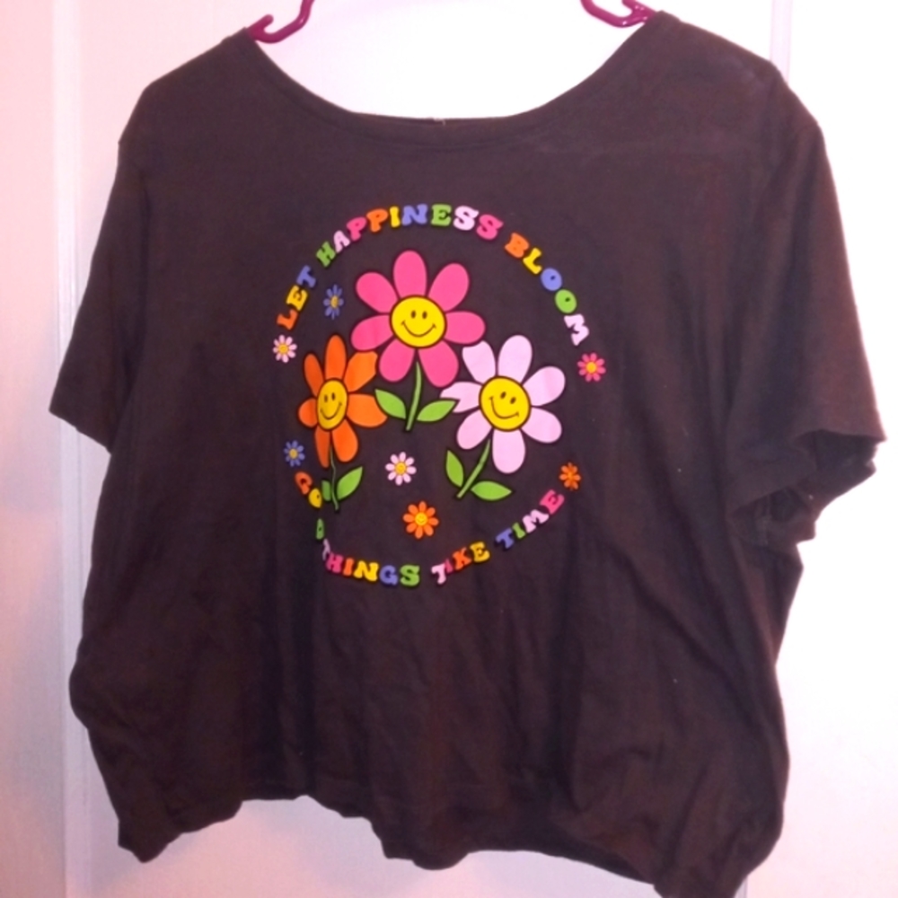 EUC Angel Energy Graphic Cropped Tee Jr's. XL